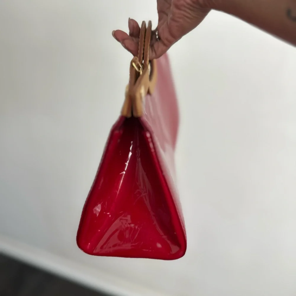Louis Vuitton Red Vernis Clutch with Tan Handle - Picture 2 of 8